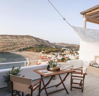 Matala Apartment | Oceanfront Nostos Cave Apartment with Breathtaking Views