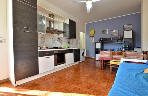 Riposto Apartment | Cozy Retreat Steps from Riposto Beach and Port