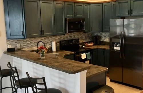 North Bergen House | Unique Basement Getaway, 30 mins from Times Square