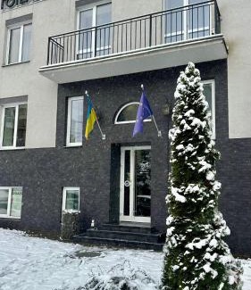 Yavory Hotel | Nota Bene Loft: Pet-Friendly Retreat with Breakfast Included