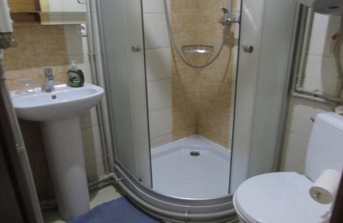 Mykulychyn Cabin | Inviting Nota Bene Mykulychyn: Rated 9.4 with Family Amenities