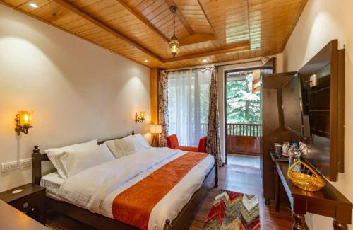 Dalhousie House | Budget-Friendly Cedar House - Pet and Child Friendly Stays
