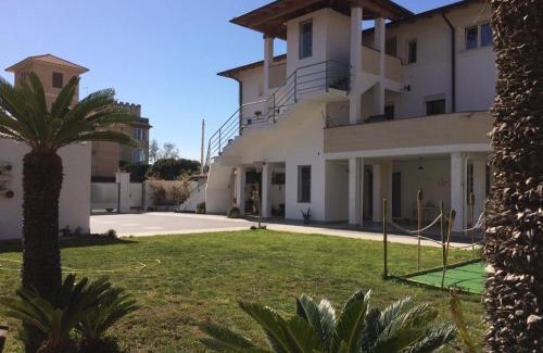 Ladispoli Bed & Breakfast | Discover Nottola B&B: Oceanfront Retreat for Families