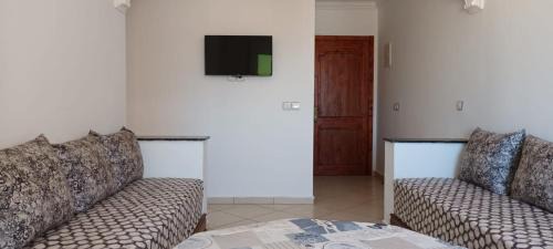 Oued Laou Apartment | Budget-Friendly Hotel Nour - Pet and Child Friendly Stay