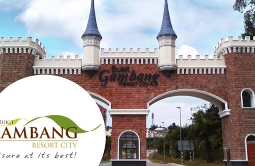 Gambang House | Family-Friendly Nourina Homestay Gambang with Great Reviews