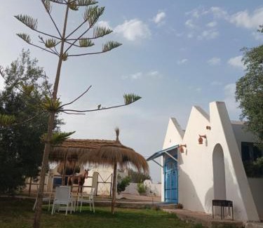 Midoun House | Experience Nouveau Bungalow Djerba: Oceanfront Oasis