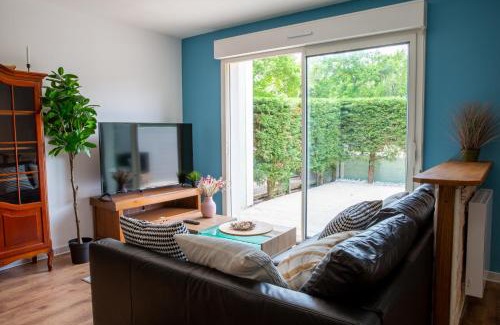 Lanton Apartment | Beachfront Bliss at Lanton Plage for 6 Travelers