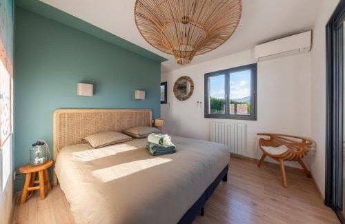Molini Villa | Elegant Villa with Pool, Steps from Beautiful Beaches