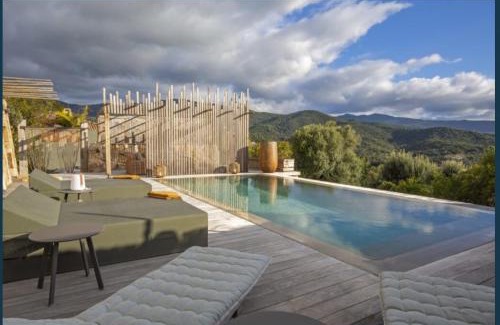 Molini Villa | Beautiful Villa Just Minutes from South Coast's Best Beaches