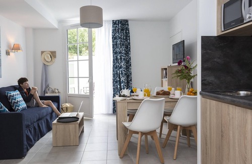 Rivedoux-Plage Condo | Modern Apartment for 6 with Pool Access and Great Amenities