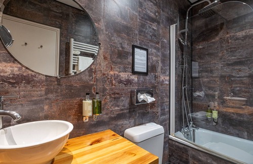 Oyonnax Hotel | Nouvel Hôtel: Highly Rated with Family-Friendly Amenities