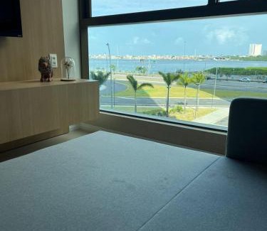 Sao Jose Apartment | Explore Novíssimo Flat Parque do Cais with Oceanfront Views