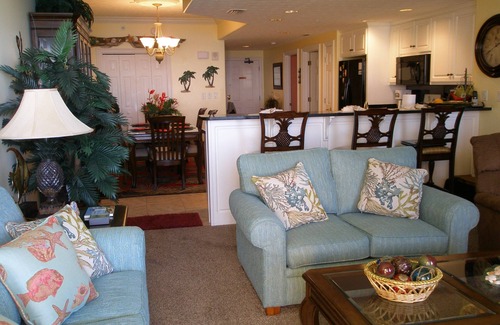Lower Grand Lagoon Condo | Gulf Front Hotel with Free Beach Chairs & 150 Five-Star Reviews