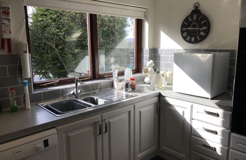 Ambleside House | Relaxing Ambleside Retreat with Balcony & Pool Access