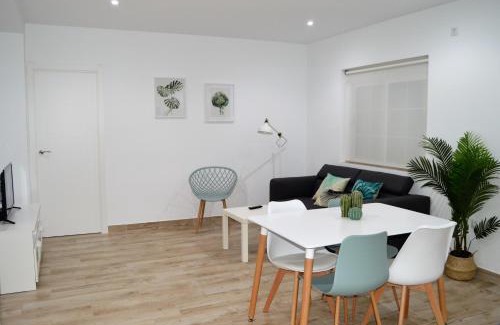 Merida Old Town Apartment | Inviting Nova Domus Apartamentos: Rated 9.4, Family-Friendly