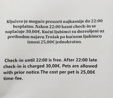Zagreb Apartment | Relax at Nova galerija Ema: Pet-Friendly with Spa Access