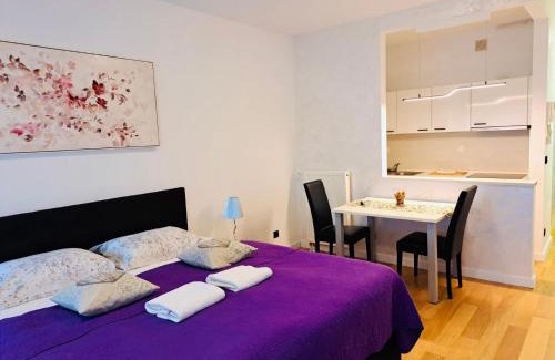 Zagreb Apartment | Relax at Nova galerija Ema: Pet-Friendly with Spa Access