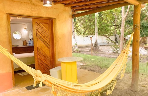 Imbassai Ski Chalet | Explore Nova Terra: Wi-Fi & Pet-Friendly in Imbassai
