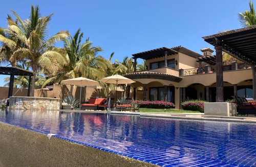 Sunset Beach House | Inviting Novaispania Residence in Cabo San Lucas
