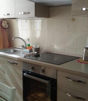 Novara Apartment | Cozy Novara Suite with Hot Tub & Pet-Friendly Amenities