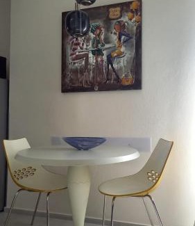 Bertinoro Apartment | Pet-Friendly Retreat at RomagnaBNB Novecento