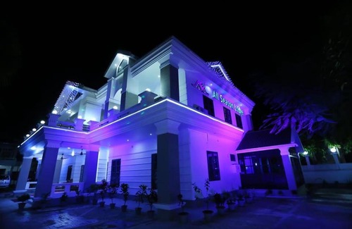 Sylhet Resort | Cozy Novem Inn in Sylhet: Family-Friendly & Pet Accessible