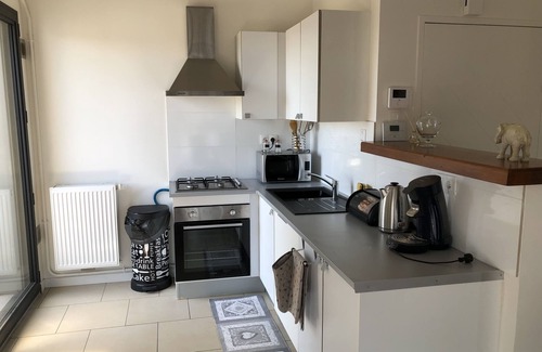 Le Petit-Quevilly Apartment | Convenient Lodging for November Getaways with Kitchen Access