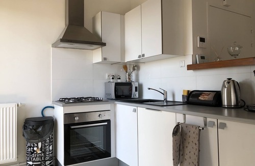 Le Petit-Quevilly Apartment | Convenient Lodging for November Getaways with Kitchen Access