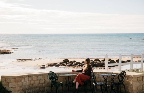 Penguin Apartment | Ocean View Novo Apartment: Child-Friendly Getaway Awaits