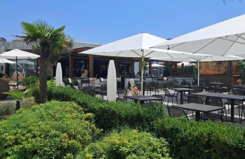 Le Lac Hotel | Discover Novotel Bordeaux Lac: Pet-Friendly Stay with Ocean Views