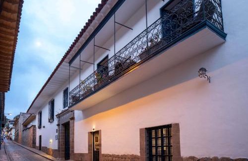 Cusco Historic Center Hotel | Discover Novotel Cusco: 4-Star Comfort with Hot Tub & Breakfast