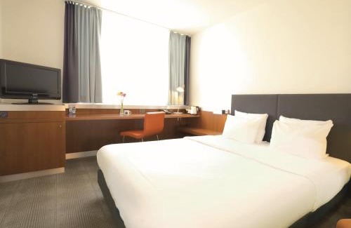 Erlangen Hotel | Pet-Friendly Novotel Erlangen with Family Amenities