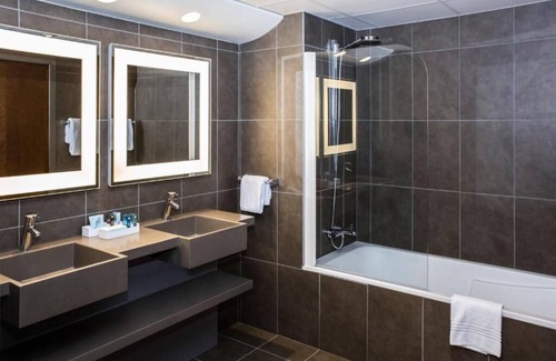 Secteur 1 Hotel | Discover Novotel Grenoble Centre: 4-Star Comfort Awaits