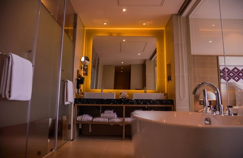 Sualkuchi Hotel | Relaxing Stay at Novotel Guwahati GS Road Hotel