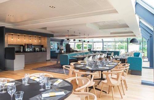 Lesquin Hotel | Comfortable Stay at Novotel Lille Aéroport with Pool & Ocean View