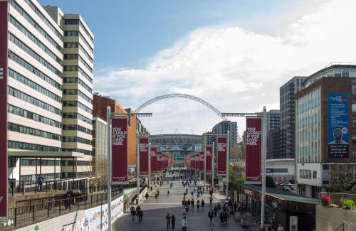 Wembley Park Hotel | Pet-Friendly Novotel London Wembley with Great Amenities