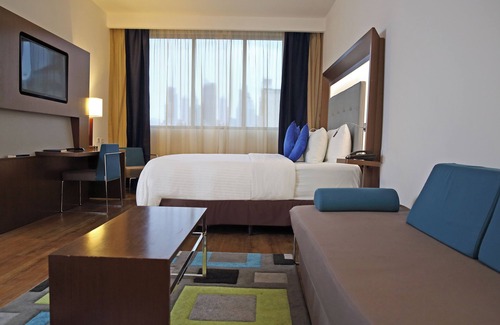 El Cangrejo Hotel | Discover Novotel Panama City: 4-Star Comfort Awaits