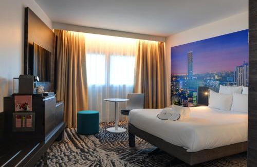 Quartier du Petit-Montrouge Hotel | Comfortable Stay at Novotel Paris 14 Porte d'Orléans