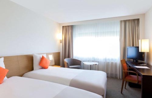 Reading City Centre Hotel | Pet-Friendly Retreat at Novotel Reading Centre