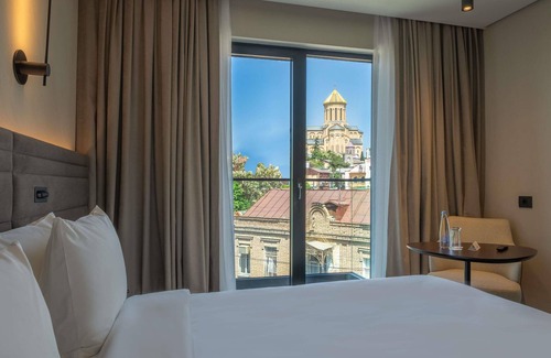 Avlabari Hotel | Experience Comfort at Novotel Tbilisi Center with Pool & Spa