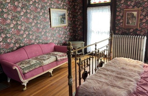 Davenport House | Historic Hilltop Inn: Perfect for Families on Bix7 Route