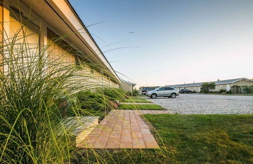 Montauk Apartment | Book Your Extended Stay: Lake View, Pool & Boat Slips