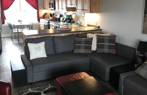 Hampton Condo | Book Your Winter Getaway for 2024 - 2025 with Ocean Views