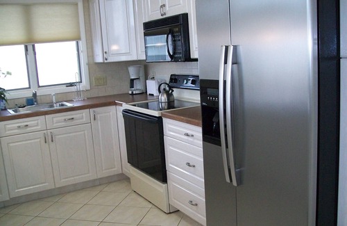 Avalon House | September Escapes with Oceanfront Views and Top Ratings