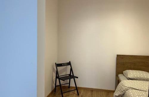 Pabianice Apartment | Cozy Apartment in a Charming Building, Rated 9/10 by Guests