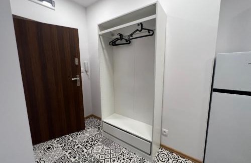 Pabianice Apartment | Cozy Apartment in a Charming Building, Rated 9/10 by Guests