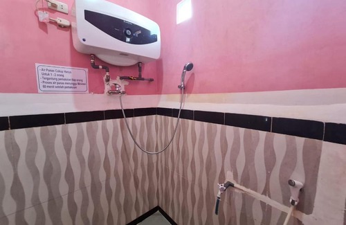 Parmonangan House | Family-Friendly Stays at Nowly Hotel for Memorable Getaways
