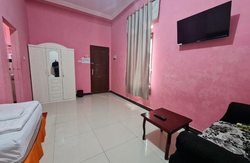 Parmonangan House | Family-Friendly Stays at Nowly Hotel for Memorable Getaways