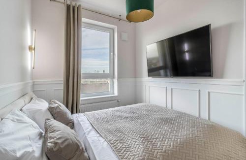 Siedlce Hotel | Nowoczesny apartament z balkonem i widokiem na miasto