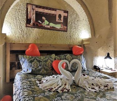 Ortahisar Hotel | Nox Cave Hotel: Pet-Friendly Getaway with Breakfast Included
